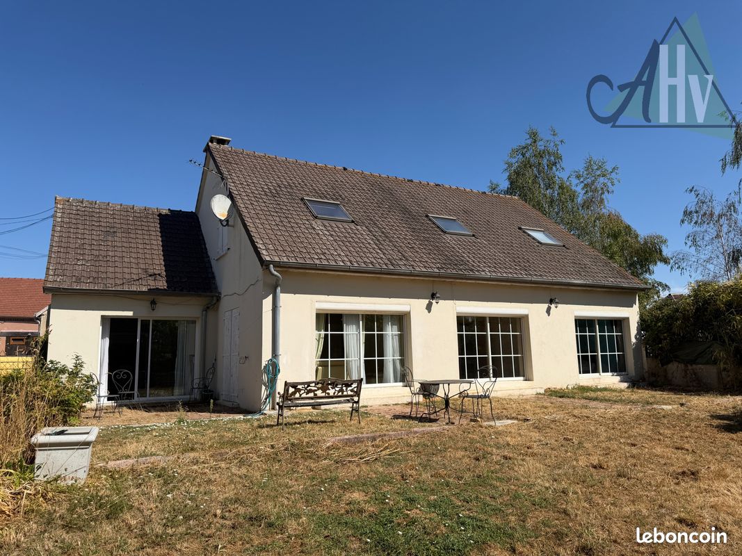 Maison 7 pièces 193 m² · à Melz-sur-Seine · 193 m² · 240 000 €