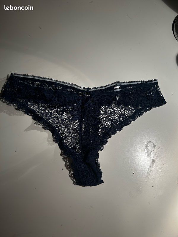 Culotte à dentelle bleu foncé (image 1)