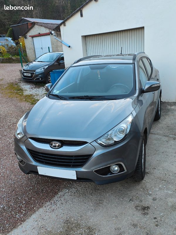 Hyundai ix35 1.6 crdi 115 cv pack business 2wd (image 3)