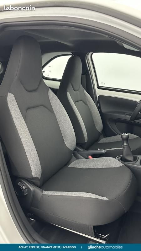 Toyota aygo x 1.0 VVT-i 72ch Dynamic (image 17)