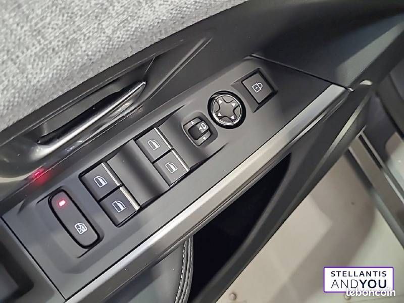 Peugeot 3008 Hybrid 136 e-DCS6 GT (image 20)