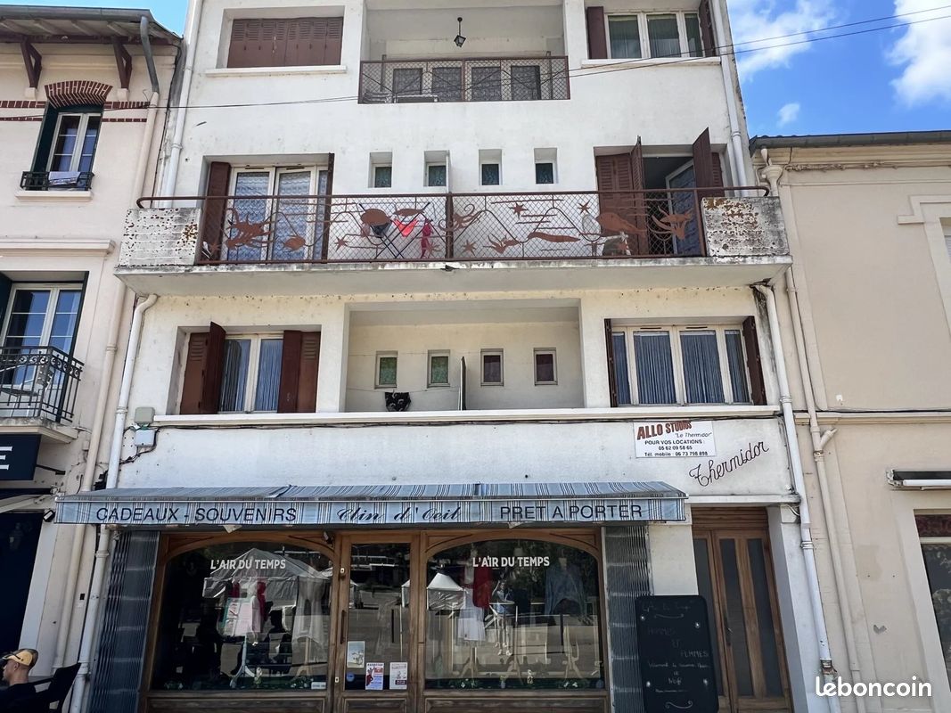 Immeuble 290 m² · à Cazaubon · 290 m² · 223 000 €