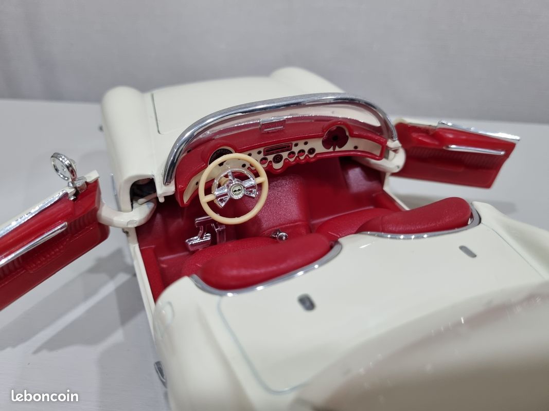 Solido 1/18 - Chevrolet Corvette 1953 Blanche