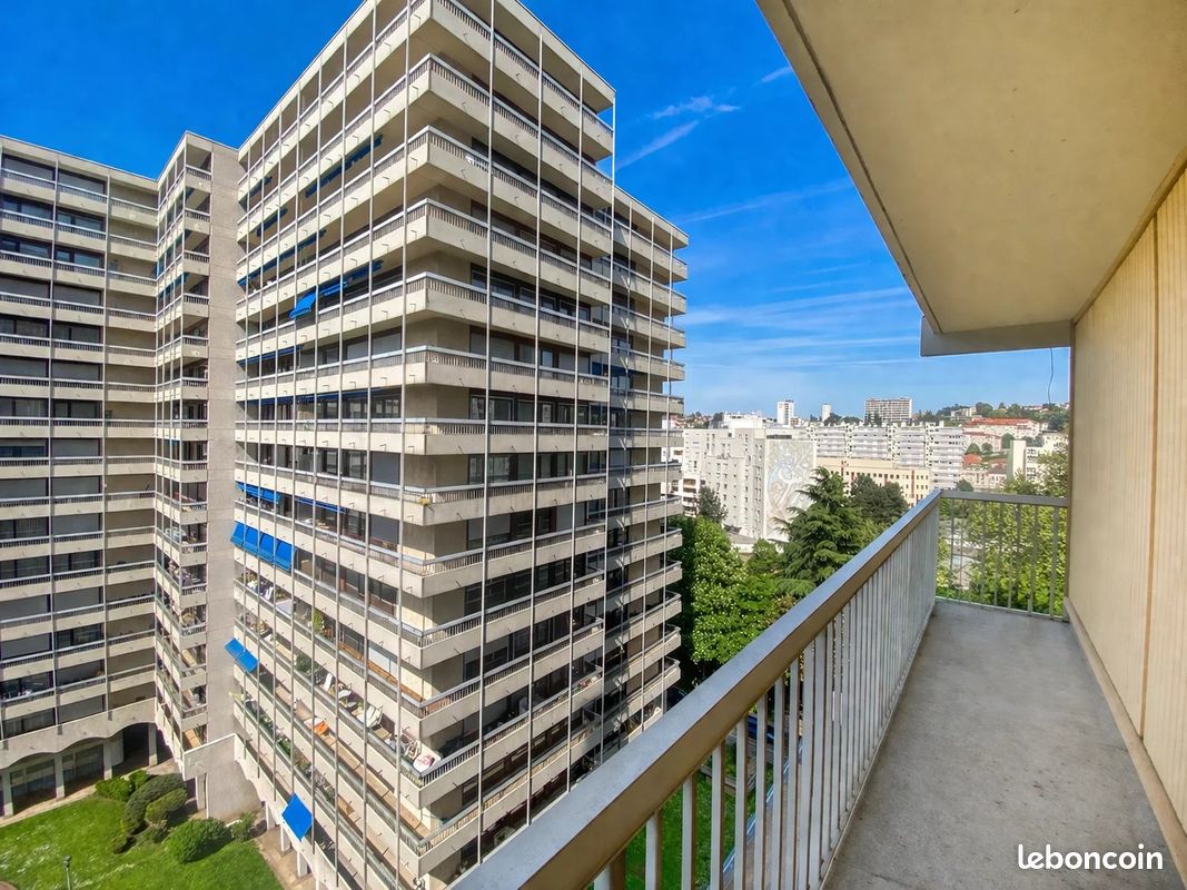 Appartement 4 pièces 71 m² · à Saint-Étienne · 71 m² · 79 900 €