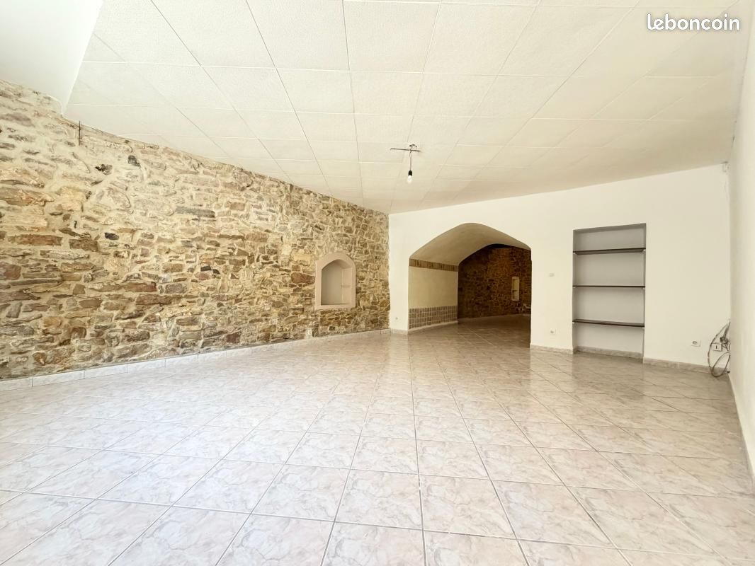 Maison 6 pièces 174 m² · à Uchaud · 174 m² · 172 500 €