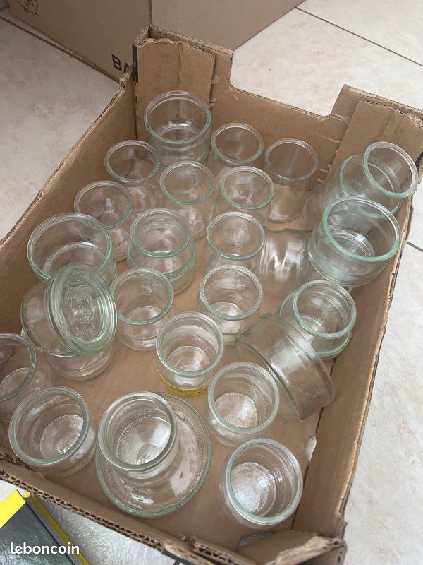 Petits pots en verres (image 1)