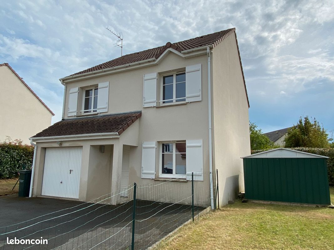 Maison 6 pièces 100 m² · à Bourges · 100 m² · 1 150 €/mois