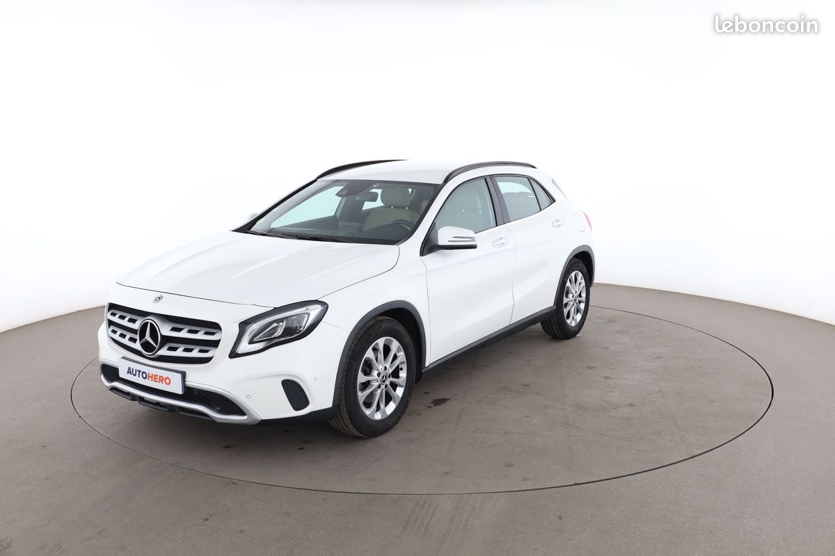 Mercedes-Benz GLA 200 d Inspiration 7G-DCT 136 ch (image 1)