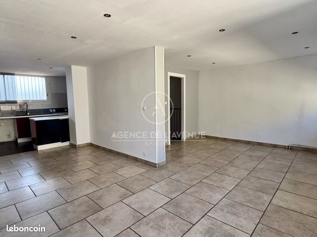 Appartement 3 pièces 71 m² · à La Seyne-sur-Mer · 71 m² · 215 000 €