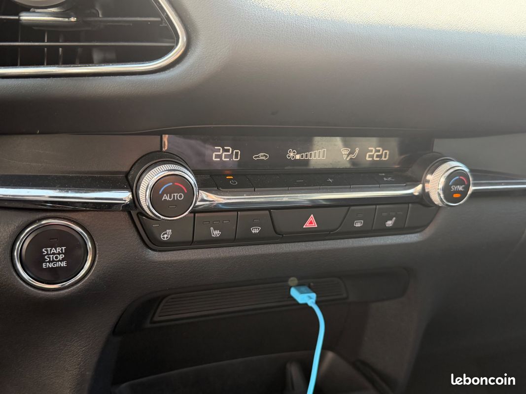 MAZDA CX-30 2.0L SKYACTIV-X M Hybrid 180 ch 4x2 BVA6 Exclusive / Camèra 360 / Toit ouvrant / Bose (image 34)
