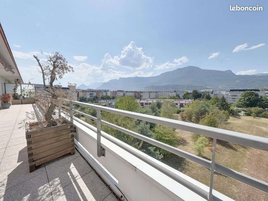 Appartement 3 pièces 69 m² · à Échirolles · 69 m² · 173 000 €