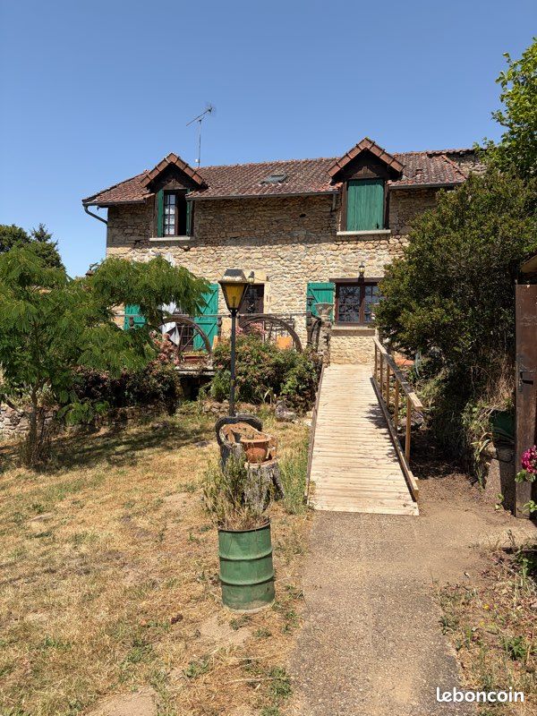 Maison 5 pièces 130 m² · à Châteauponsac · 130 m² · 130 000 €