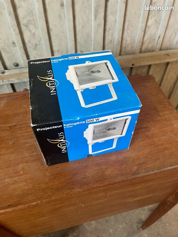 Projecteur Halogène 500W à Fixer Initiàlis Neuf Boîte IP44 220V (image 2)