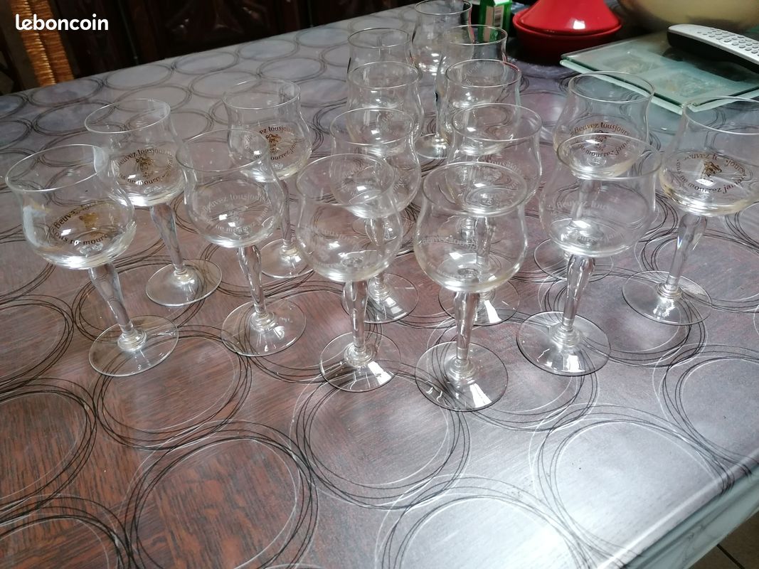 Verres à vin gravés (image 2)