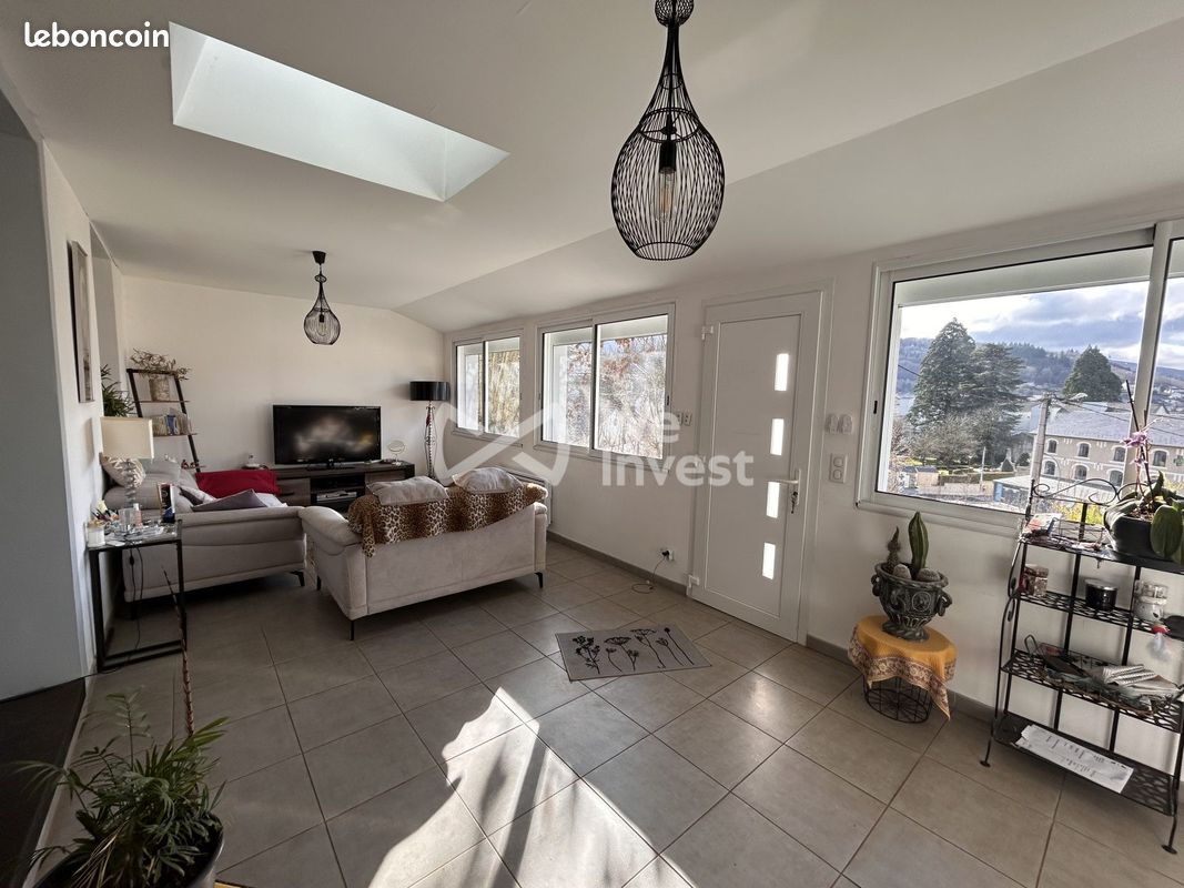 Maison 7 pièces 141 m² · à Lacaune · 141 m² · 237 000 €