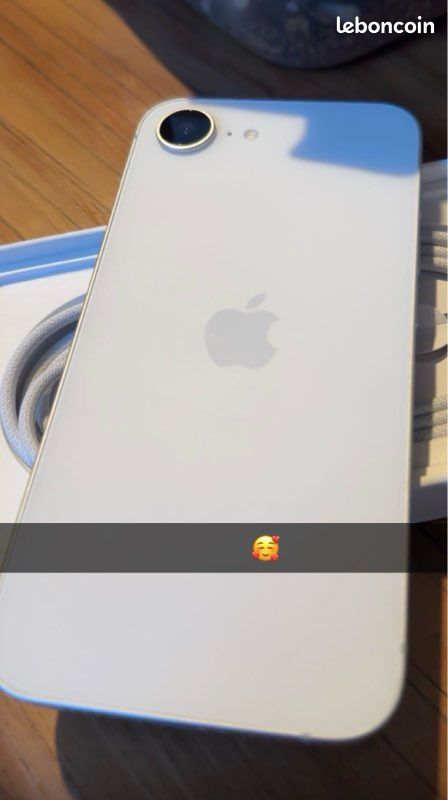 Iphone 16e (image 1)