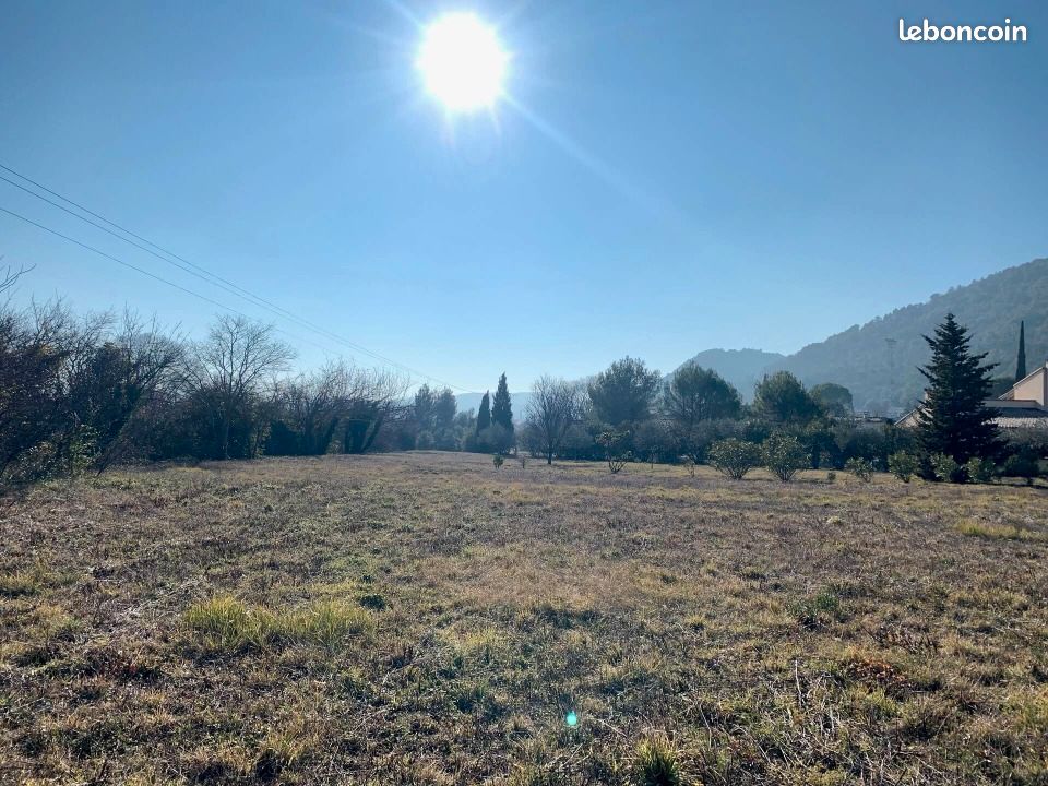 Terrain 440 m² Rochemaure · 69 500 €