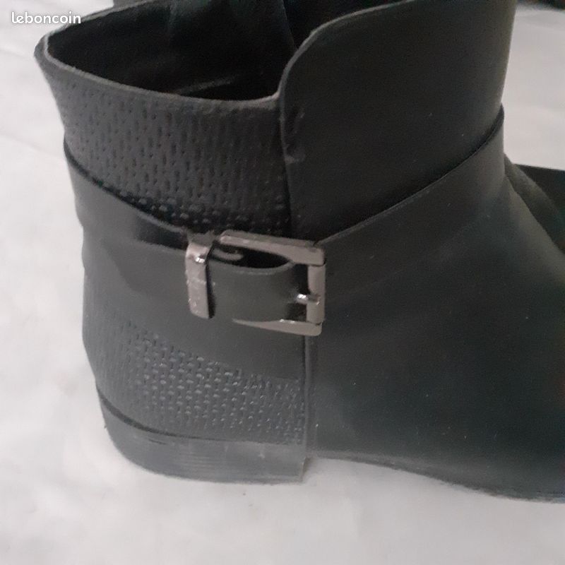Bottines pointure 40 état neuf jamais portées (image 1)
