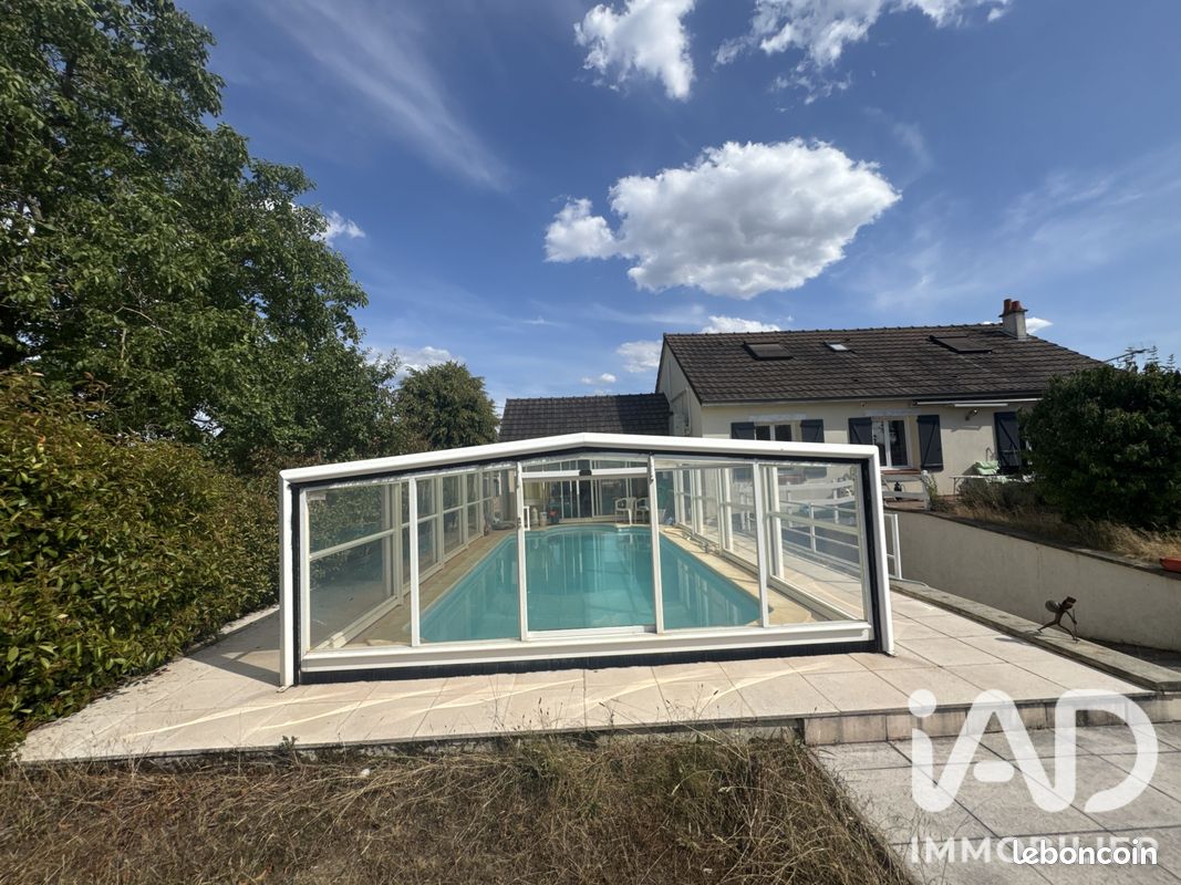 Maison 6 pièces 138 m² · à Les Bordes · 138 m² · 248 000 €