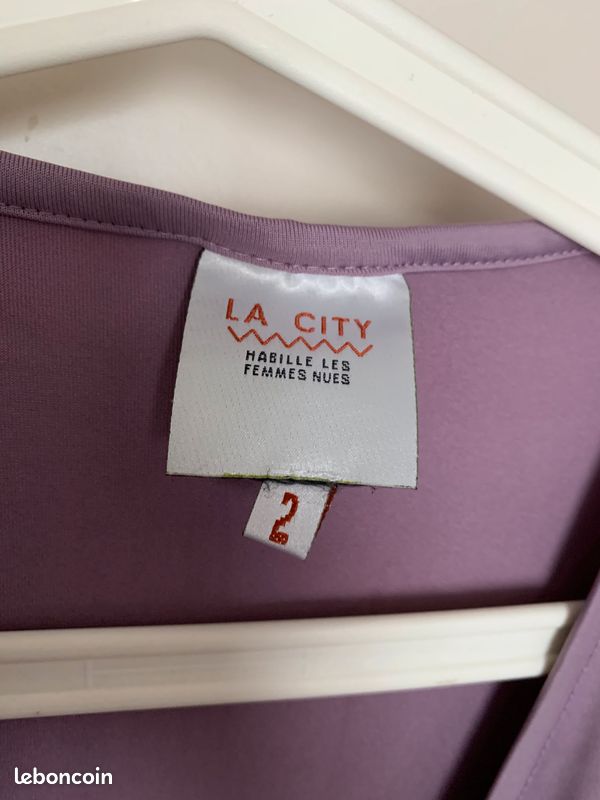 Sublime haut féminin (effet joli décolleté) : la City (image 2)