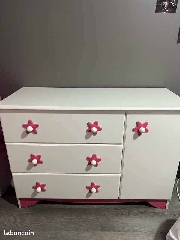 Commode (image 1)
