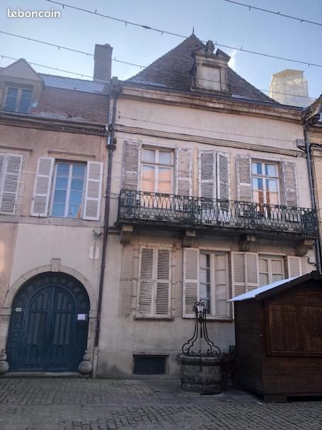 Maison 7 pièces 226 m² · à Semur-en-Auxois · 226 m² · 320 000 €
