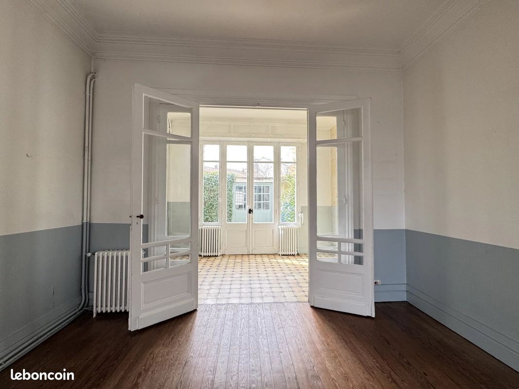 Maison 9 pièces 180 m² · à Bordeaux · 180 m² · 692 000 €