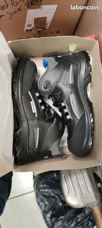 Chaussure de sécurité (image 1)