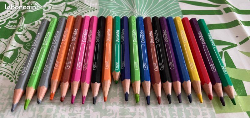 Mini crayons de couleurs (image 2)