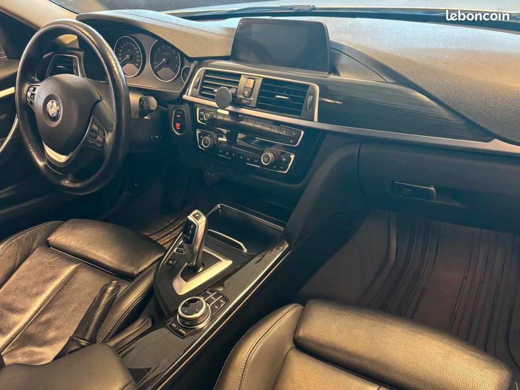 BMW SERIE 3 TOURING F31 LCI2 330i xDrive 252 ch BVA8 Lounge (image 12)