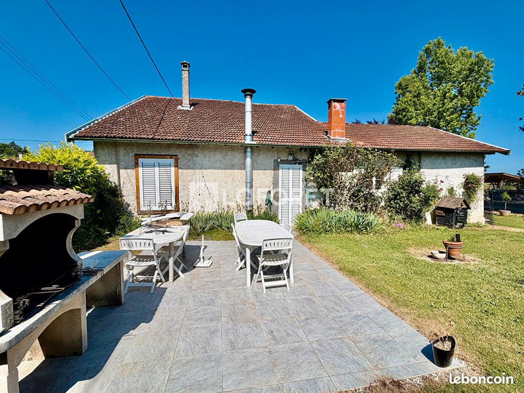 Maison 5 pièces 77 m² · à Les Abrets en Dauphiné · 77 m² · 195 000 €
