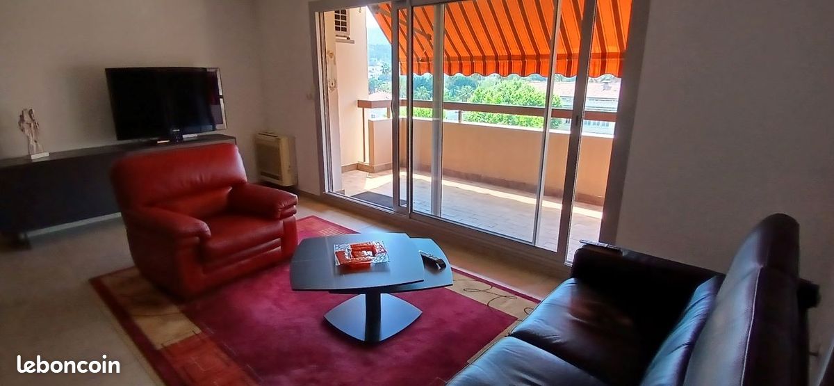 Appartement 4 pièces 77 m² · à Hyères · 77 m² · 335 000 €