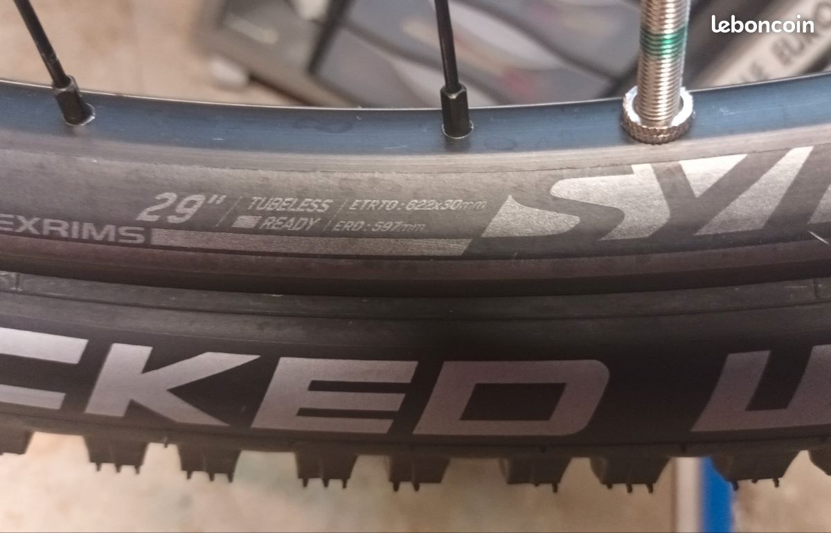 VTT SCOTT Spark 960 (image 6)