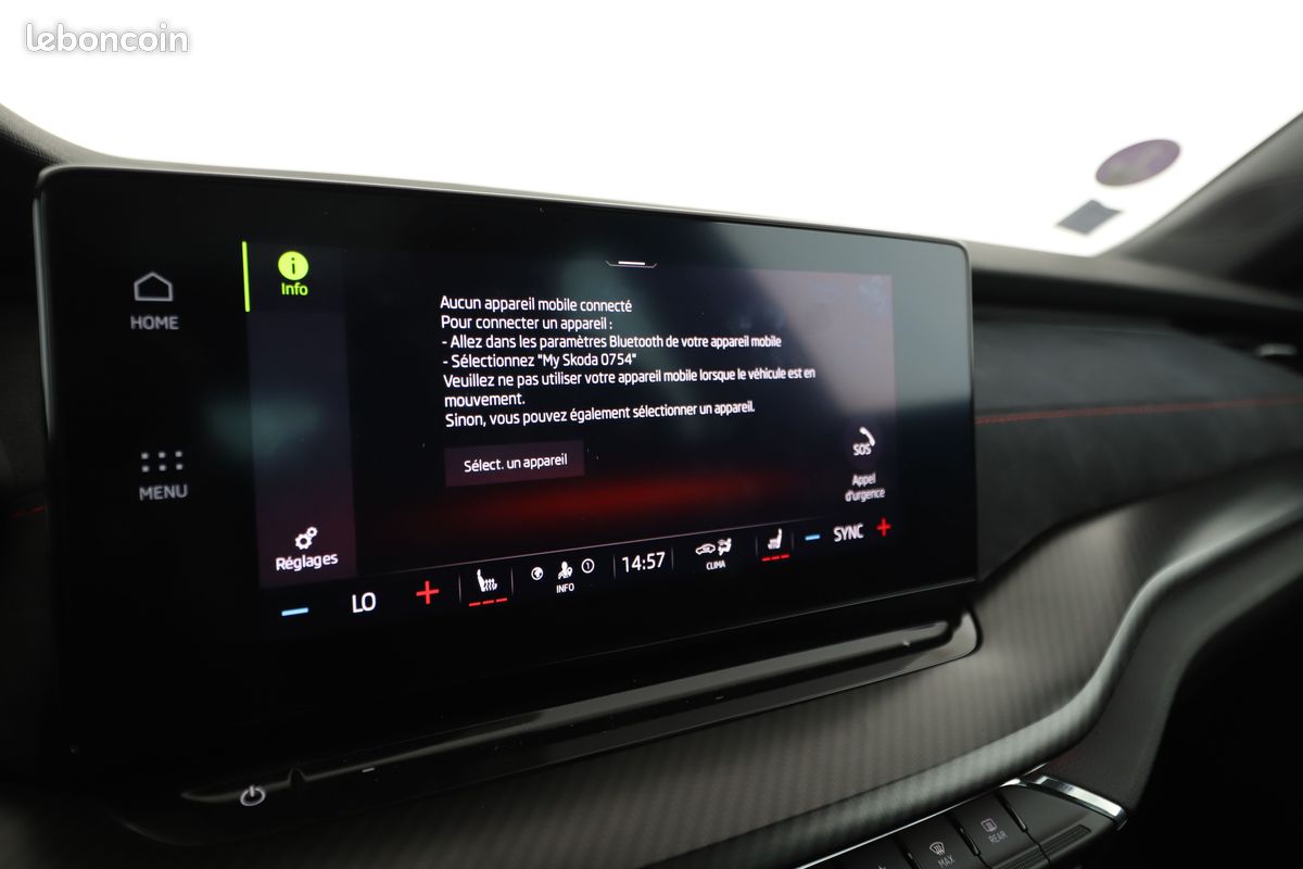 Skoda Octavia Combi 1.4 TSI PHEV iV RS DSG6e 245 ch (image 26)