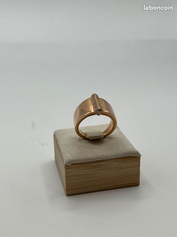 Bague En Or 18 Carats Avec Diamants (0.86 Carat) - Taille 53 - Poids 4.35g - Occasion