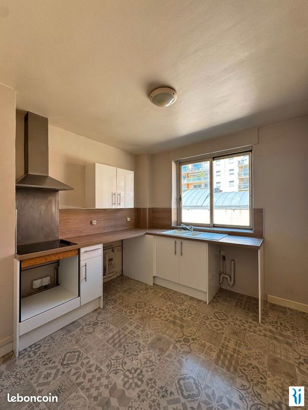 Appartement 3 pièces 82 m² · à Rouen · 82 m² · 970 €