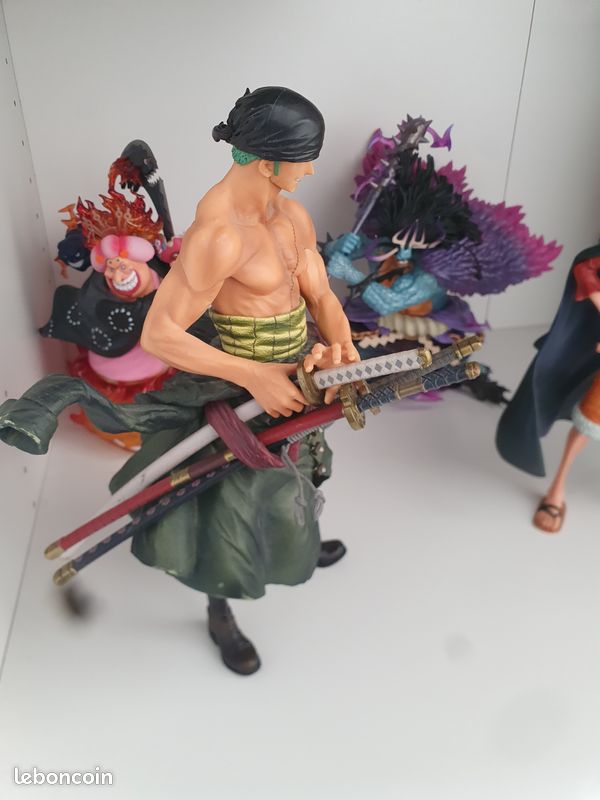 Grande Figurine One Piece Roronoa Zoro 30 Cm PVC Neuve Sous Blister