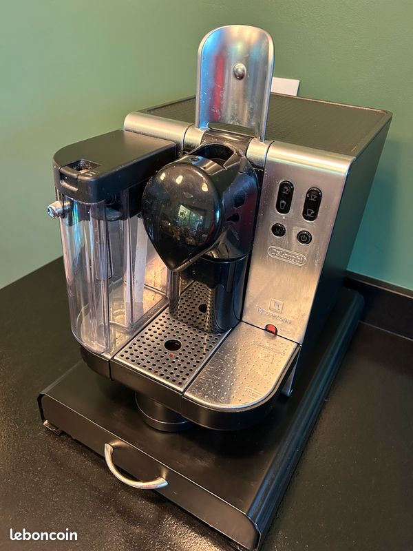 Cafetière Nespresso cappuccino Délonghi (image 4)