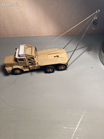 Dinky Toys - 1:48 - Camion GBO Berliet Pétrolier Saharien