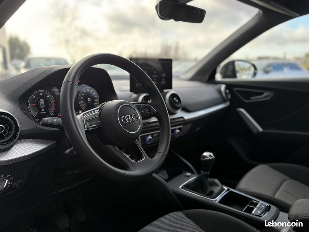 AUDI Q2 30 TDI 116 S Line (image 23)