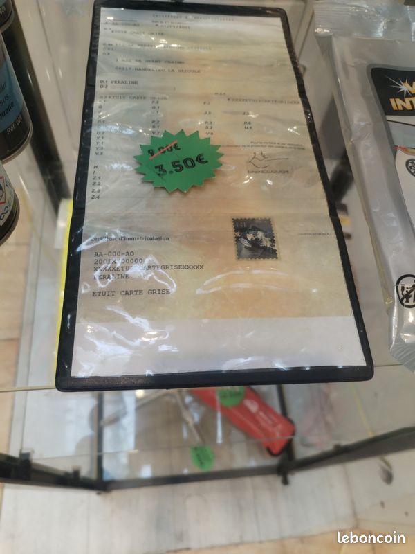 Etui carte grise (image 1)