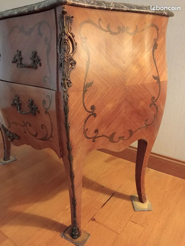 Commode galbée de style Louis XV - Plateau marbre (image 2)
