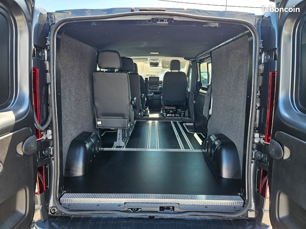 Renault trafic aménagement sur mesure, 5 places modulables (aucune taxe) (image 2)