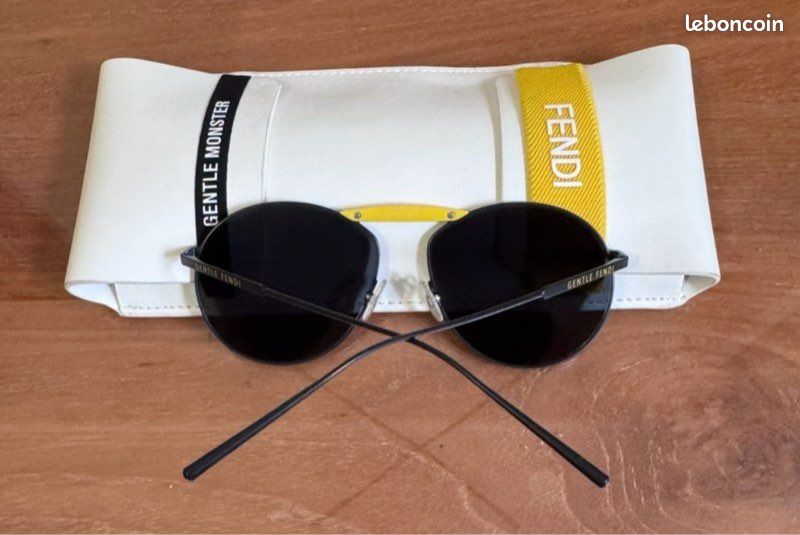Lunette de soleil FENDI homme Accessoires Bagagerie