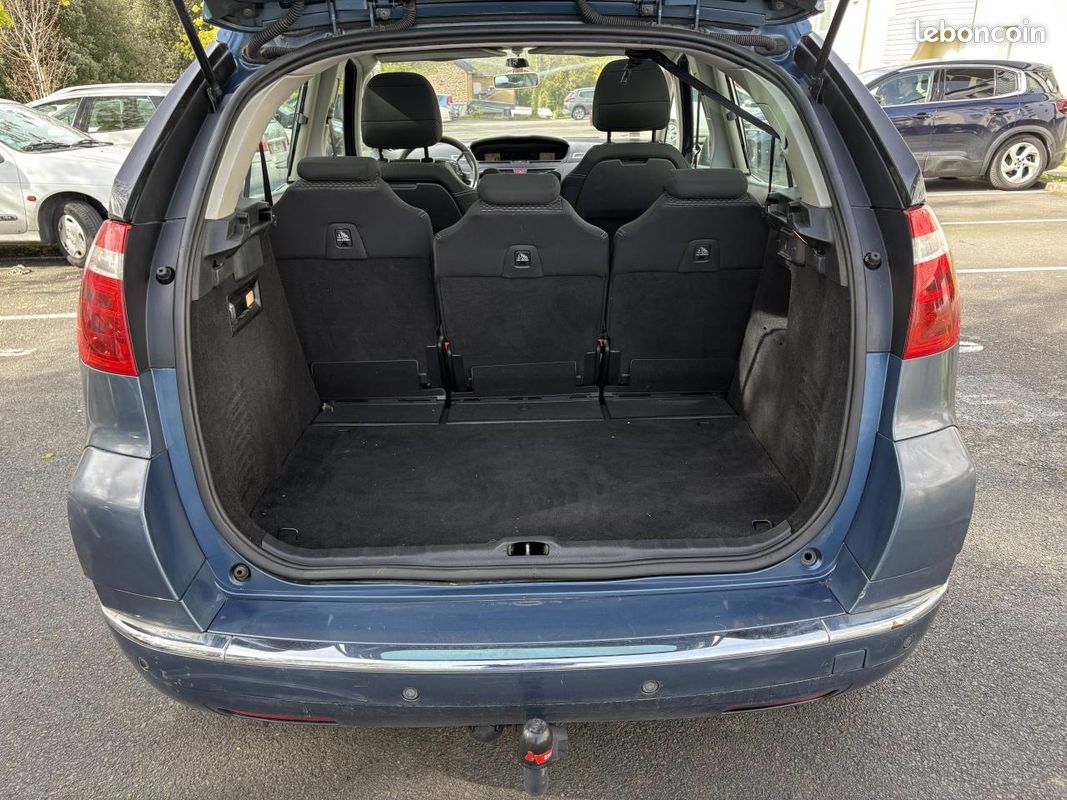 CITROEN C4 PICASSO 2.0 HDi - 138 GARANTIE 6 MOIS BV BMP6 Exclusive (image 14)