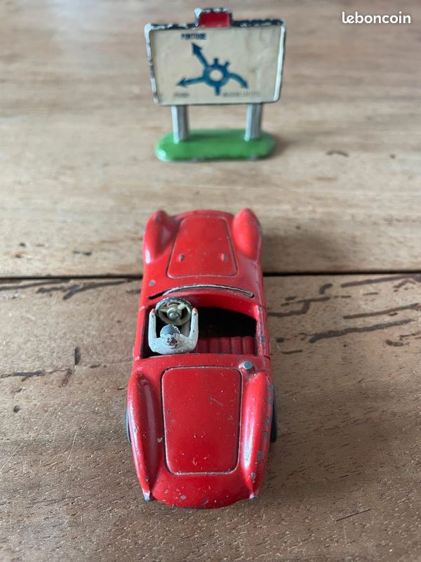 Boîte Vide Dinky Toys 22A – Maserati Sport 2000 (Origine France)