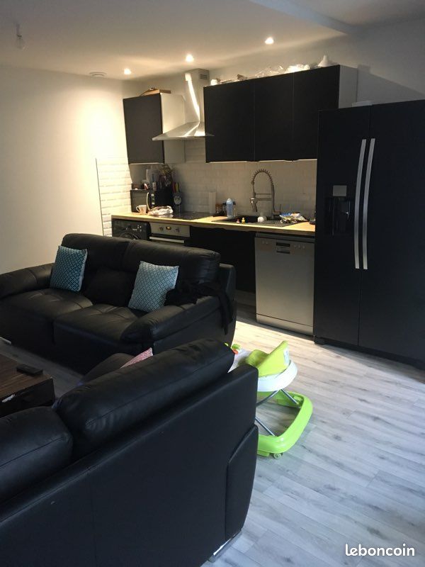 Parking 62 m² · à Saint-Étienne · 62 m² · 750 €/mois