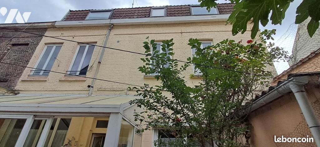 Maison 7 pièces 215 m² · à Tourcoing · 215 m² · 230 000 €