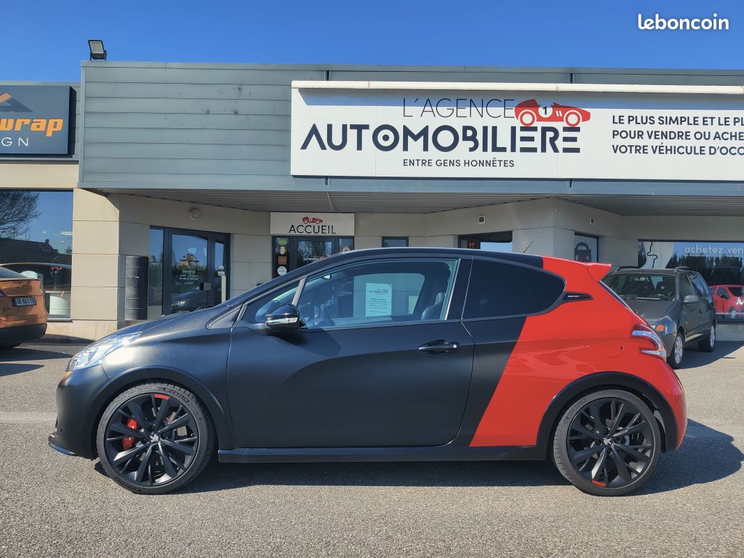 PEUGEOT 208 GTi 1.6 30Th Numérotée 898 (image 8)