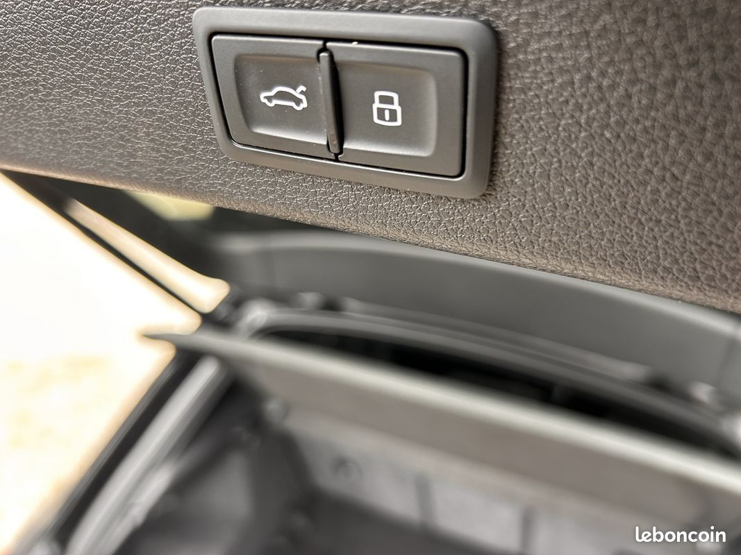 Audi Q3 35 TDI 150CH S LINE S TRONIC 7 (image 20)